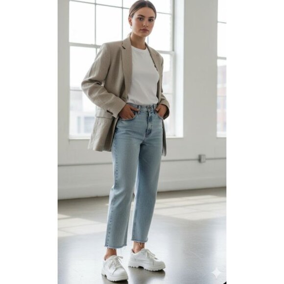 Levis Premium Light Wash Cropped Straight-Leg Jeans 27 - Picture 1 of 12